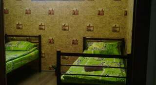 Гостиница Хостел Роял Севастополь Бюджетный двухместный номер с 2 отдельными кроватями-4